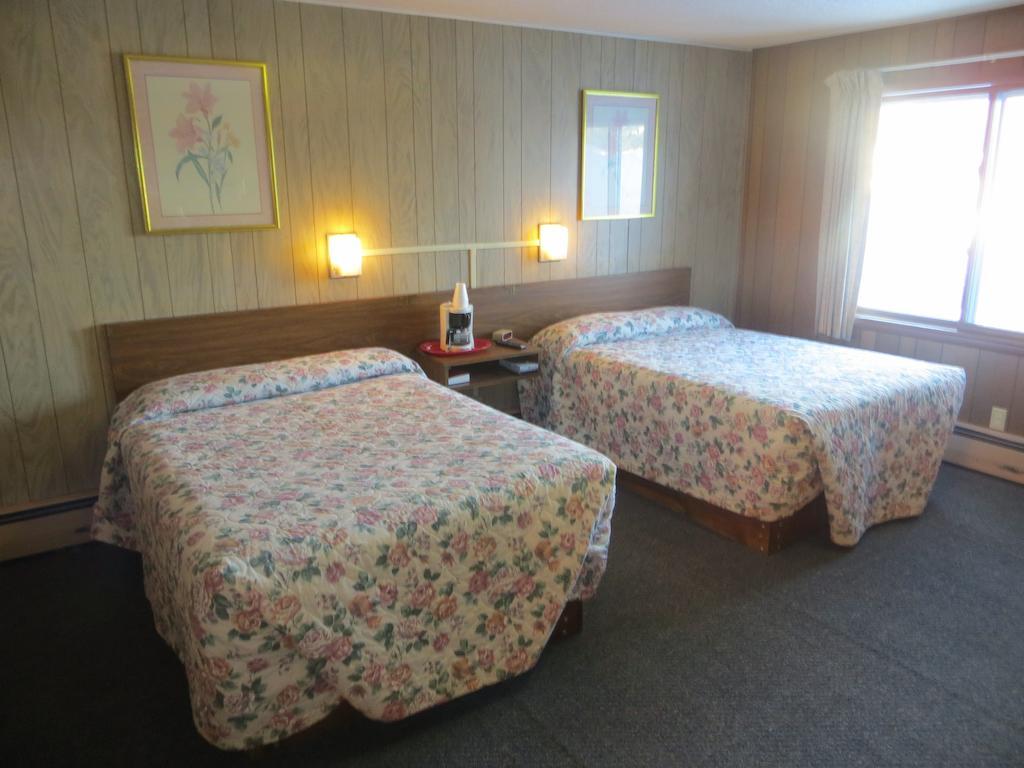 Prairie Motel Merrill Room photo